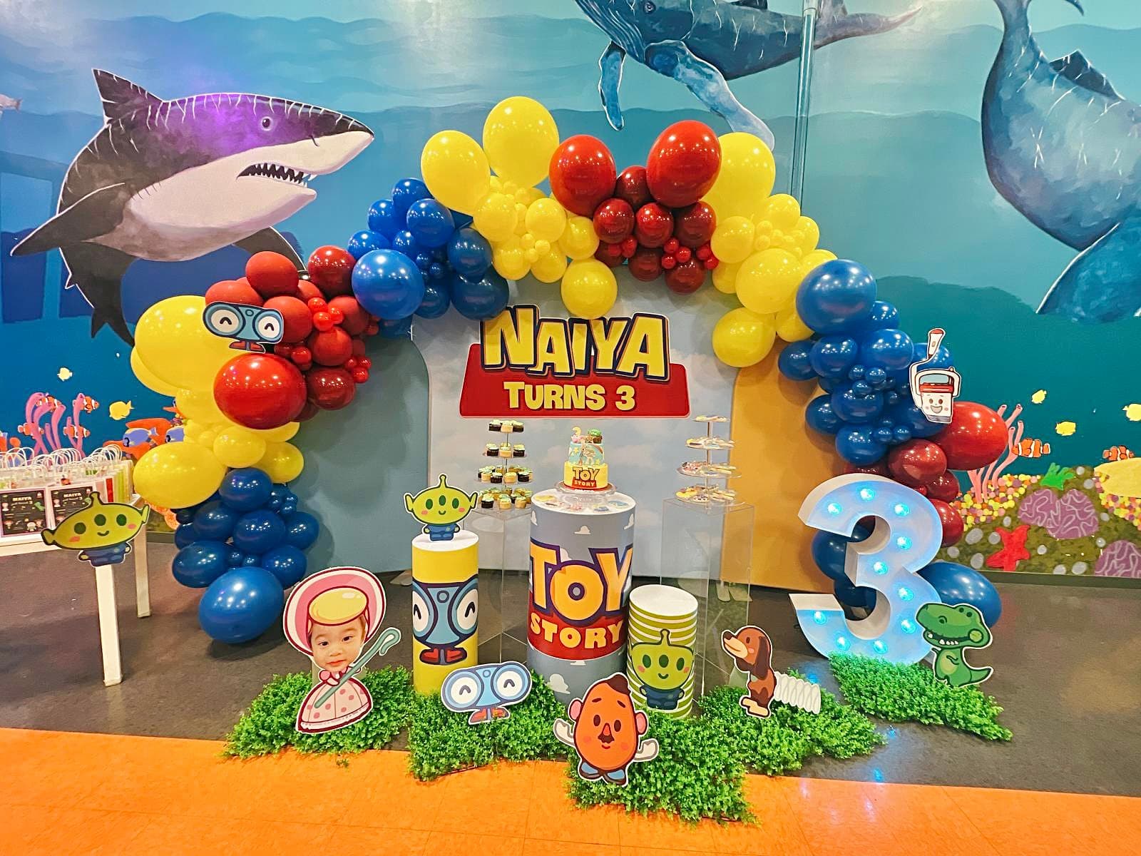 Featured event decoration